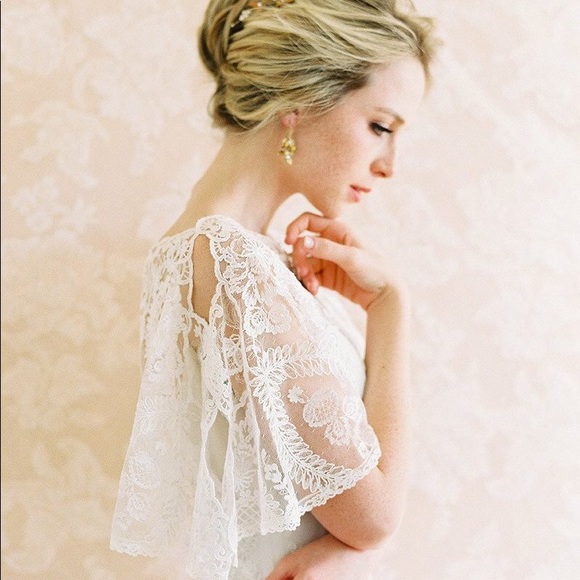 Claire Pettibone Silver Lakes wedding dress - Picture 5 of 13